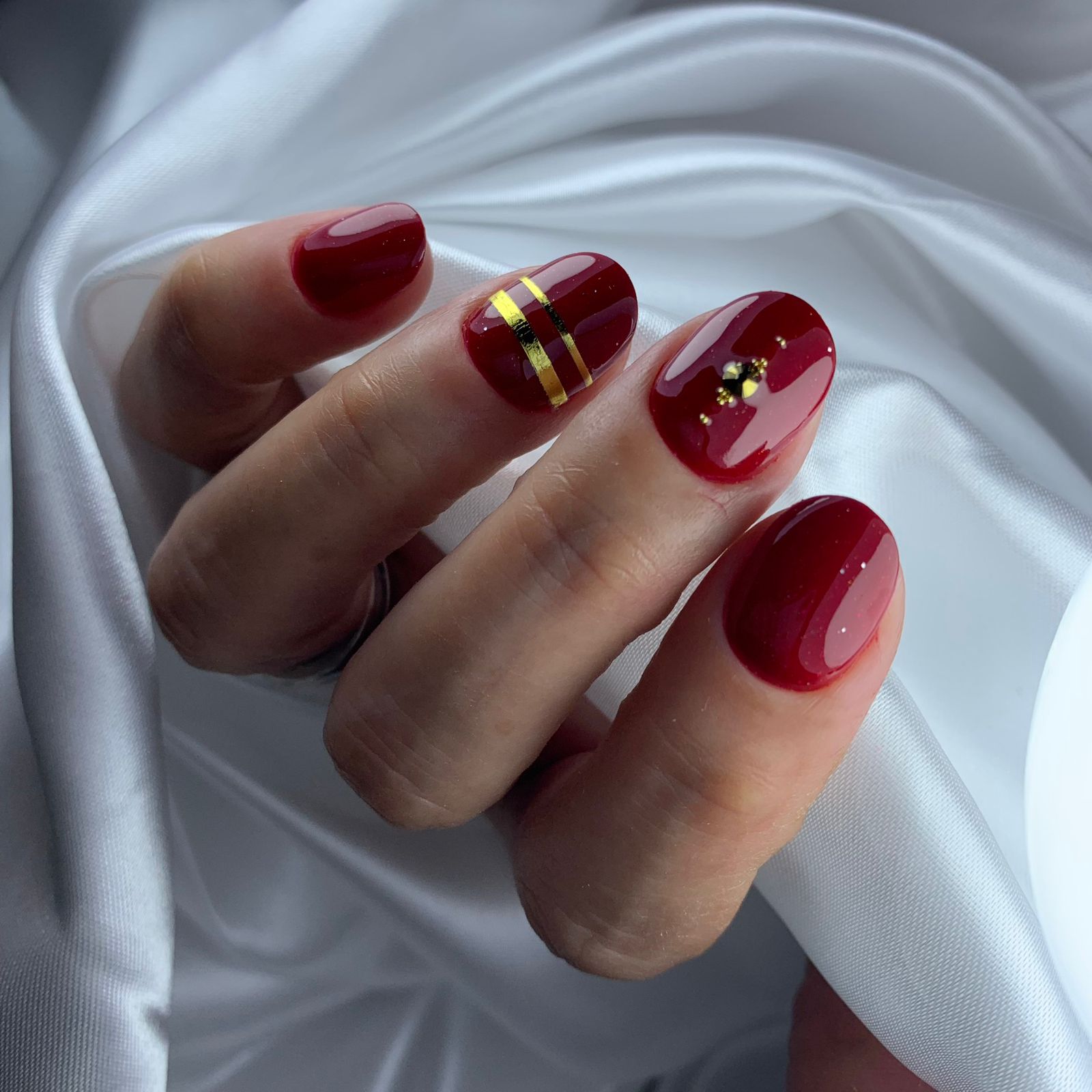Uñas acrílicas en Makiss